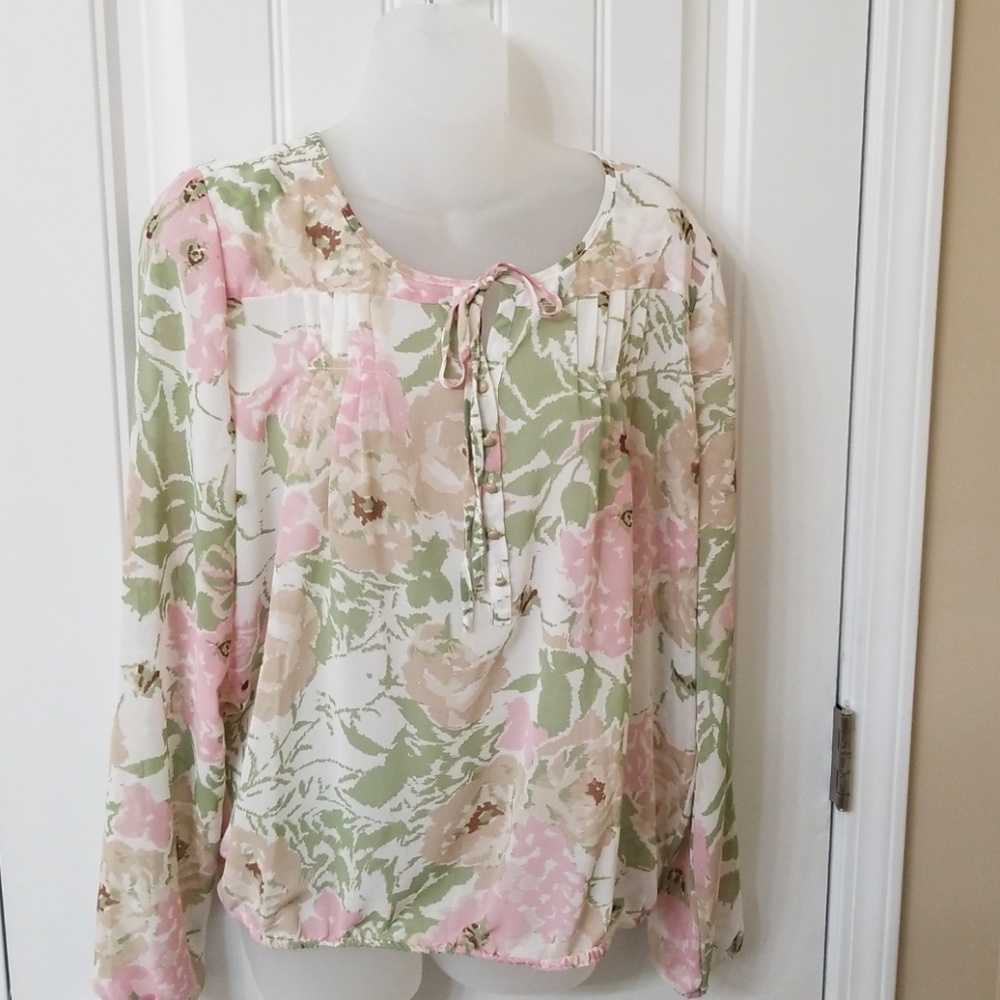Charming charlie cute peasant top